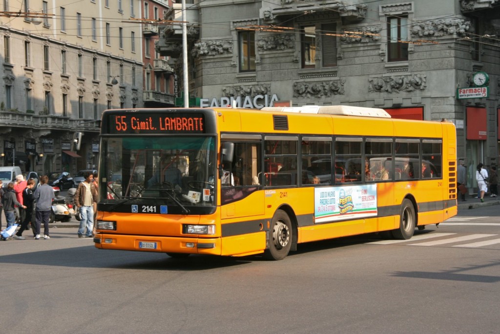 mezzi pubblici milano